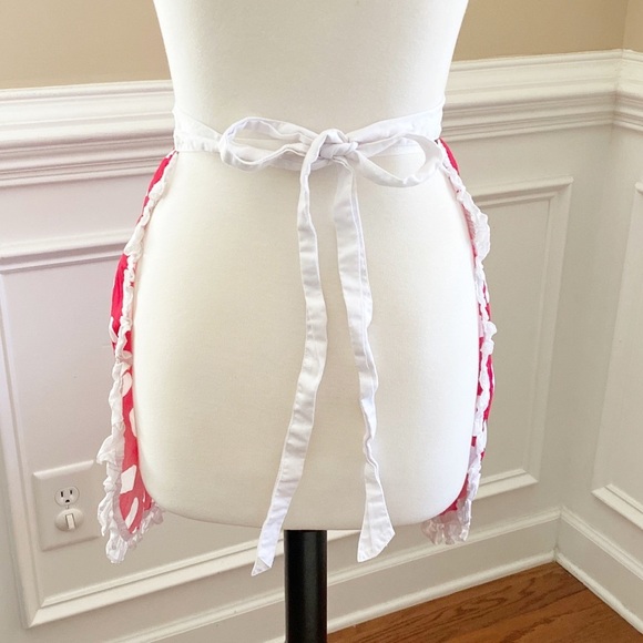 Adult Disney Minnie Mouse Half Apron - Picture 3 of 5